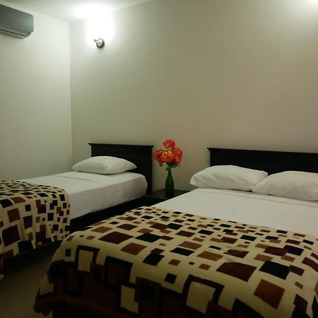 Hotel Calle Santodomingo ซันตามาร์ตา ภายนอก รูปภาพ