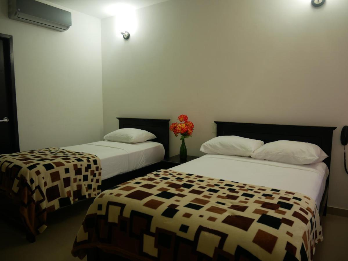 Hotel Calle Santodomingo ซันตามาร์ตา ภายนอก รูปภาพ