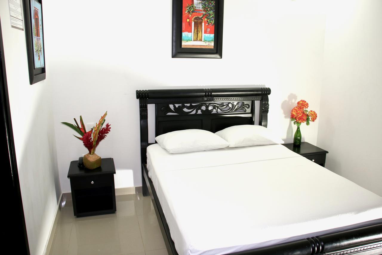Hotel Calle Santodomingo ซันตามาร์ตา ภายนอก รูปภาพ