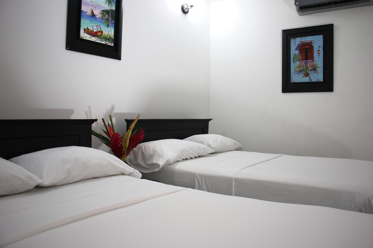 Hotel Calle Santodomingo ซันตามาร์ตา ภายนอก รูปภาพ
