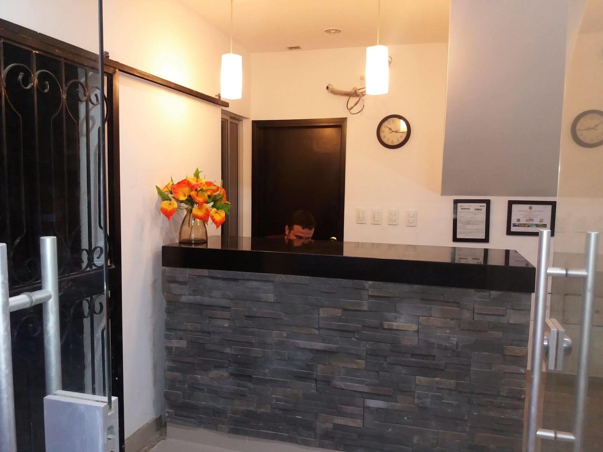 Hotel Calle Santodomingo ซันตามาร์ตา ภายนอก รูปภาพ