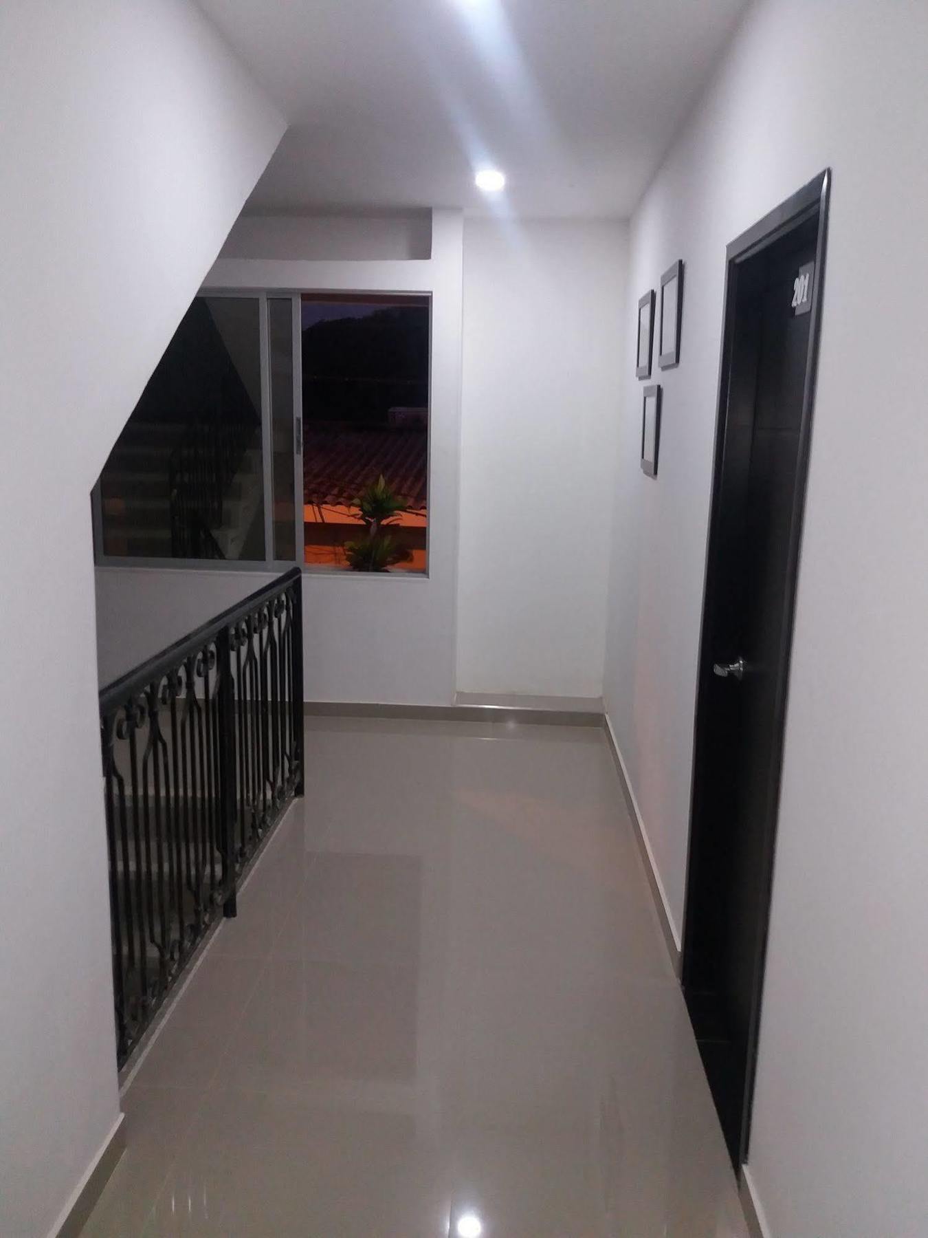 Hotel Calle Santodomingo ซันตามาร์ตา ภายนอก รูปภาพ