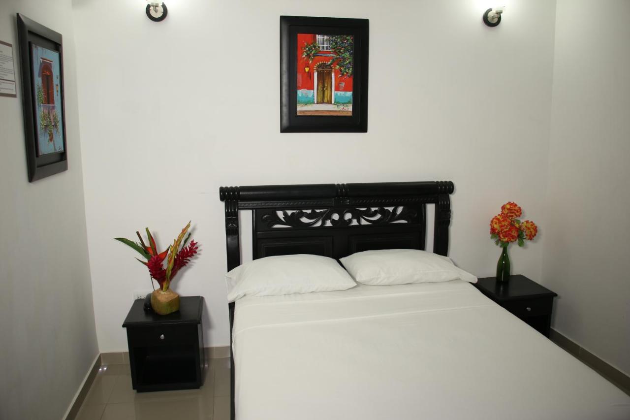 Hotel Calle Santodomingo ซันตามาร์ตา ภายนอก รูปภาพ